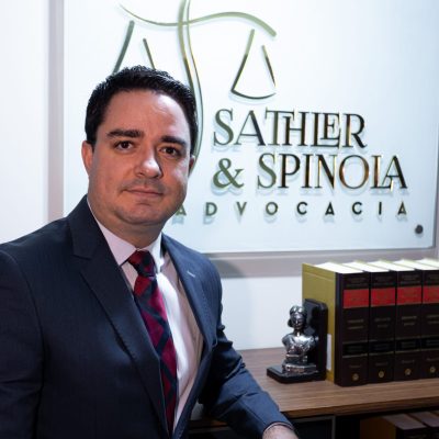 Foto perfil – Lindemberg Portela – Advogado e Sócio Foto perfil - Lindemberg Portela - Advogado e Sócio